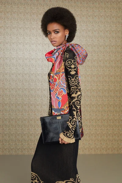 Look 10